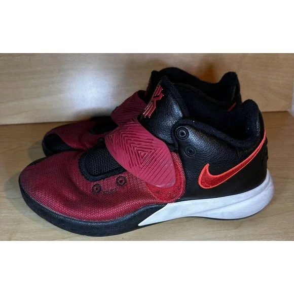 Nike Kyrie Flytrap 3 Black  And Red BQ3060-009 Nike Kyrie Flytrap 3  main image 3
